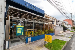PETRONA Hotel y casa del Café